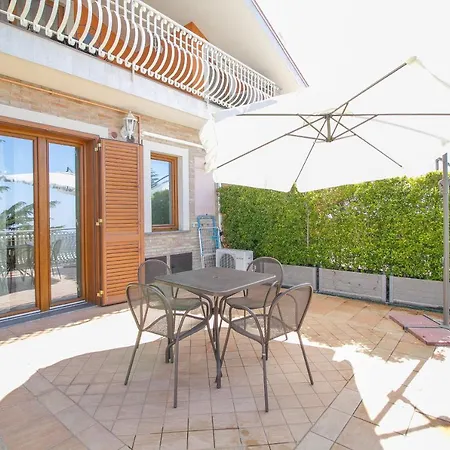 Etna Royal View Ξενοδοχείο με διαμερίσματα 4*