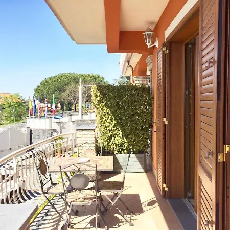 Ξενοδοχείο με διαμερίσματα Etna Royal View 4*