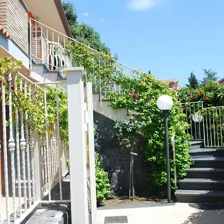 Aparthotel Etna Royal View Trecastagni