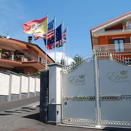 Ξενοδοχείο με διαμερίσματα Etna Royal View 4*