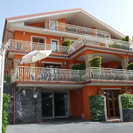 Etna Royal View Ξενοδοχείο με διαμερίσματα 4*