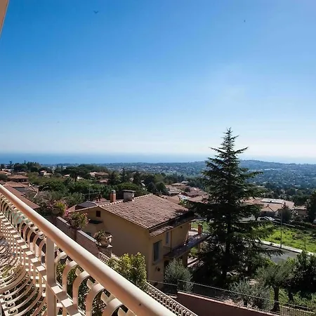 Etna Royal View 4*