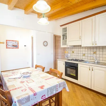 Ξενοδοχείο με διαμερίσματα Etna Royal View 4*