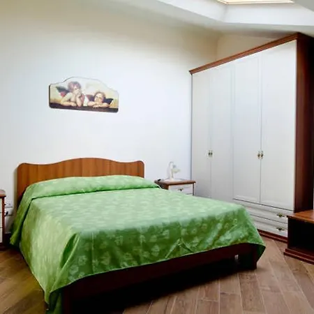 Etna Royal View 4*